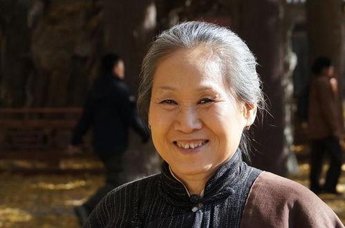 娱乐圈的老人,岁月如歌，星光熠熠